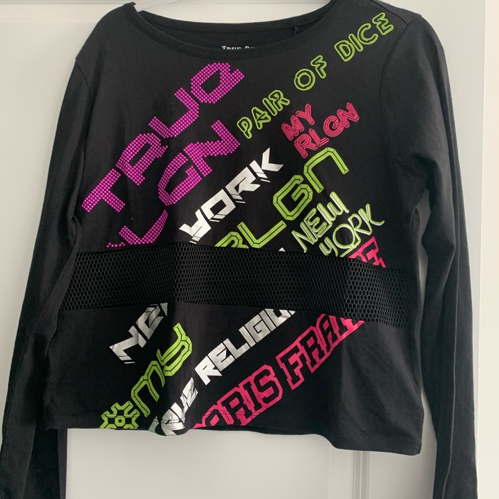 Women’s shirt